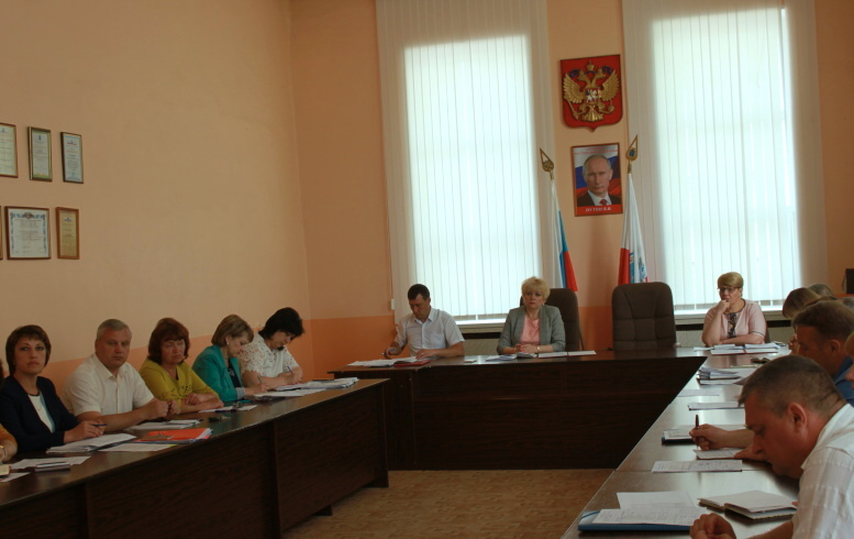 Состоялось очередное постоянно действующее совещание при главе Ртищевского муниципального района 