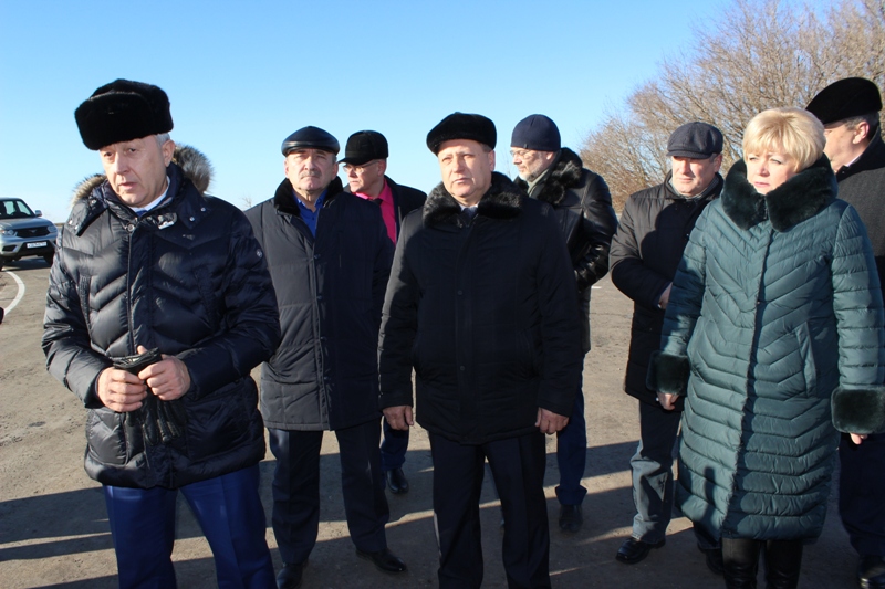 Губернатор области осмотрел ремонт дороги Ртищево-Аркадак­-Балашов 