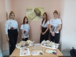 Специалисты Ртищевского филиала ГБУ РЦ «Молодежь плюс» и волонтеры Муниципального отделения ВОД «Волонтеры Победы» провели акцию «Блокадный хлеб» 