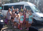 Сегодня 16 детей из малообеспеченных семей отправились по бесплатным путёвкам в детский оздоровительный лагерь "Колос" Балашовского района