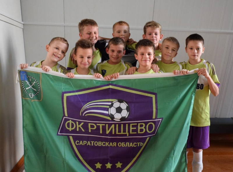 Ртищевские спортсмены победили в межобластном турнире по мини-футболу в г. Сердобск