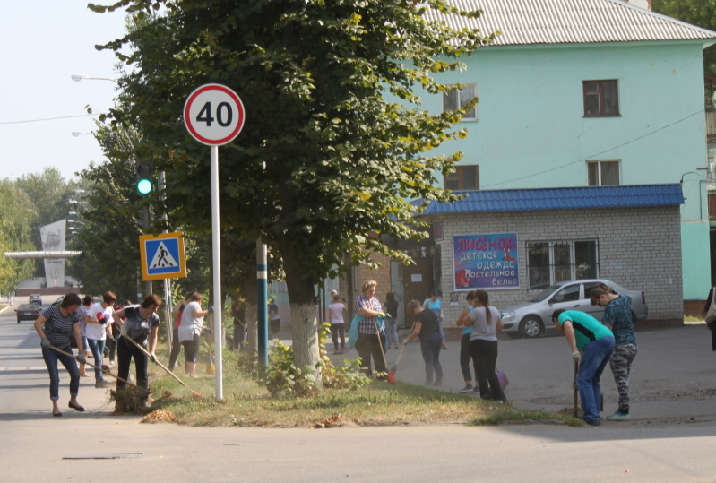 Жители Ртищевского района приняли участие в экологической акции «Генеральная уборка»