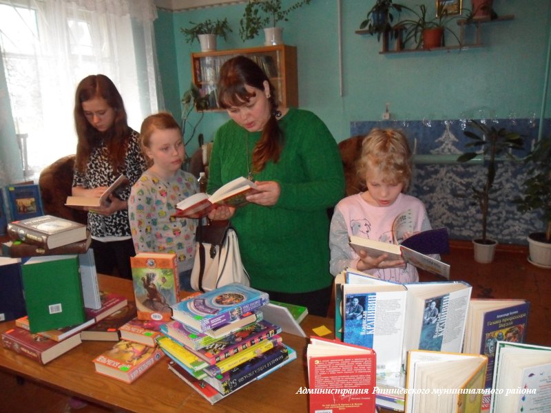 В Детской библиотеке им. А.С. Пушкина прошла акция  «Библиосумерки» под девизом «Читай. Общайся. Твори» 