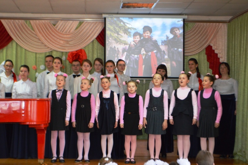 В зале Детской школы искусств им. В.В. Толкуновой состоялся концерт хоровой музыки «Мировое хоровое турне»