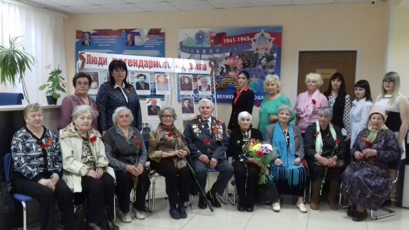 В Центре социальной защиты населения Ртищевского района  открылась фотовыставка «Люди легендарного подвига» 