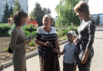 В центральном сквере города прошла акция «Люби и знай свой край», посвященная 90-летию Ртищевского района