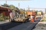 В рамках муниципальной целевой программы продолжается ремонт городских улиц и межквартальных проездов