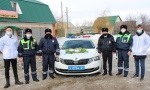 В Ртищево сотрудники ОГИБДД и волонтеры поздравили автоледи с Международным женским днем