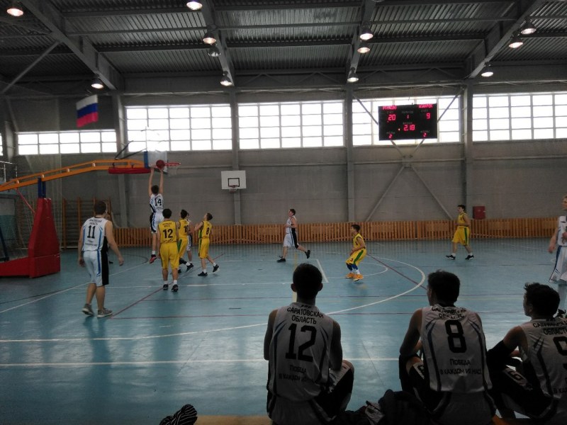 В нашем городе впервые состоялись соревнования Саратовской баскетбольной лиги 