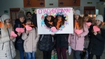 Волонтеры и специалисты ГБУ РЦ «Молодежь плюс» провели акцию «Спасибо, мама!»