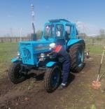 Сегодня на базе Ртищевского политехнического лицея трактористы третьего набора завершили обучение и успешно сдали экзамены, подтвердив квалификацию тракторист категории «С»