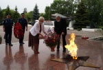 Сегодня на площади «Памяти и Славы» состоялось возложение цветов к Вечному огню в честь Дня памяти и скорби