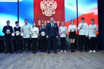 Уже традиционным в День Конституции стало вручение паспортов гражданам Российской Федерации