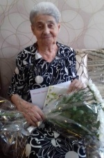 90-летний юбилей отметила жительница Ртищевского района, участник трудового фронта, ветеран труда Иноземцева Ольга Ефимовна