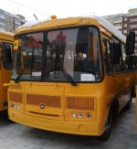 Ртищевский район получил школьные автобусы и автомобиль скорой помощи