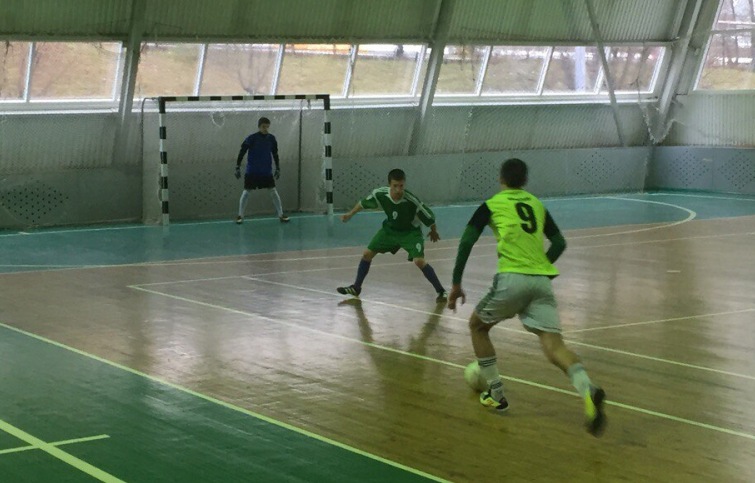 В Саратове стартовало первенство Саратовской области по мини-футболу среди юношей 2000-2001 г.г.р. 