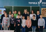 Дорожные полицейские города Ртищево рассказали детям о правилах безопасного поведения в автомобиле