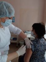 На территории Ртищевского района продолжается вакцинация от COVID-19