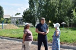 Председатель Общественного Совета Людмила Иванова посетила объекты строительства спортивных площадок на территории школ №3,№4 и во дворе дома №7 и 9 по ул. Красная