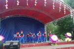 Праздничные мероприятия, посвященные Дню защиты детей, продолжились концертом участников фестиваля - конкурса «Звездный дождь»